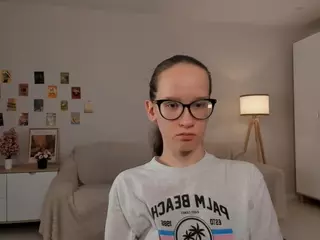 LynetteBails's Live Sex Cam Show