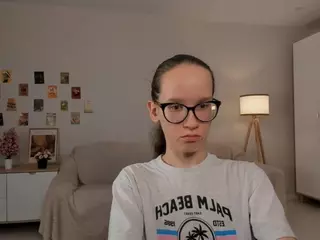 LynetteBails's Live Sex Cam Show