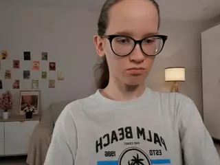 LynetteBails's Live Sex Cam Show