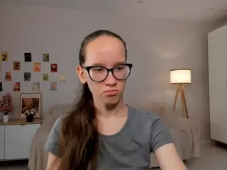 LynetteBails's Live Sex Cam Show