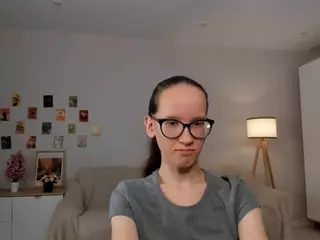 LynetteBails's Live Sex Cam Show