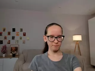 LynetteBails's Live Sex Cam Show