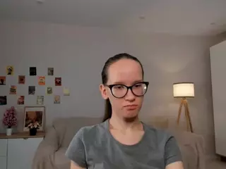 LynetteBails's Live Sex Cam Show