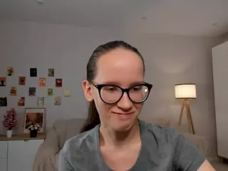 LynetteBails's Live Sex Cam Show
