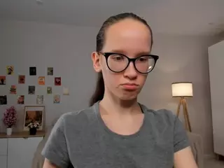 LynetteBails's Live Sex Cam Show