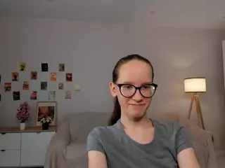 LynetteBails's Live Sex Cam Show