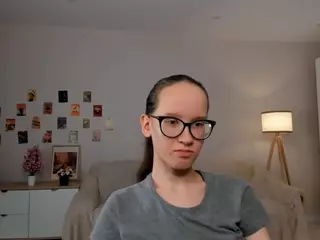 LynetteBails's Live Sex Cam Show