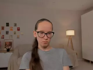 LynetteBails's Live Sex Cam Show