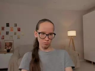 LynetteBails's Live Sex Cam Show
