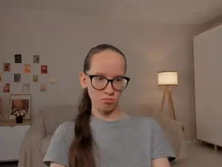 LynetteBails's Live Sex Cam Show