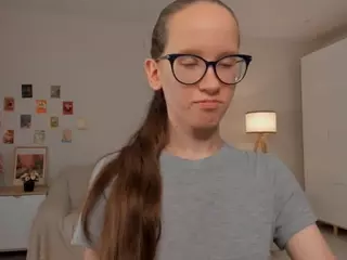 LynetteBails's Live Sex Cam Show
