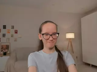 LynetteBails's Live Sex Cam Show