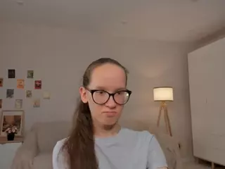 LynetteBails's Live Sex Cam Show