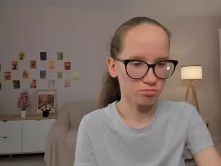 LynetteBails's Live Sex Cam Show