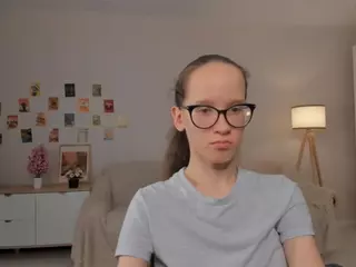 LynetteBails's Live Sex Cam Show