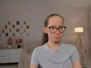 LynetteBails's Live Sex Cam Show