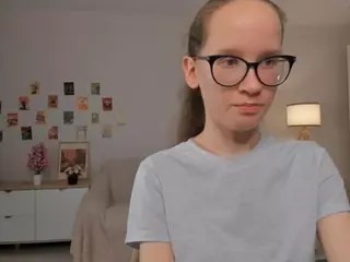 LynetteBails's Live Sex Cam Show