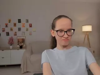 LynetteBails's Live Sex Cam Show