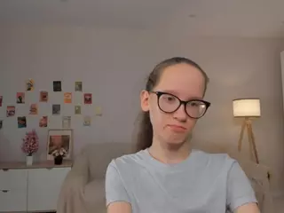 LynetteBails's Live Sex Cam Show