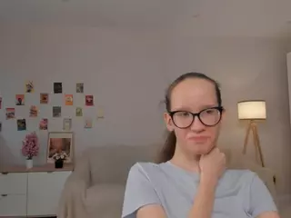 LynetteBails's Live Sex Cam Show