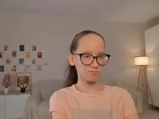 LynetteBails's Live Sex Cam Show