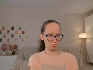 LynetteBails's Live Sex Cam Show