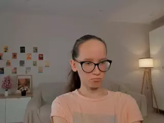 LynetteBails's Live Sex Cam Show