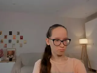 LynetteBails's Live Sex Cam Show