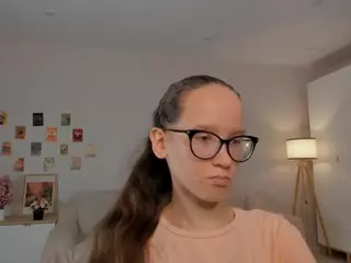 LynetteBails's Live Sex Cam Show