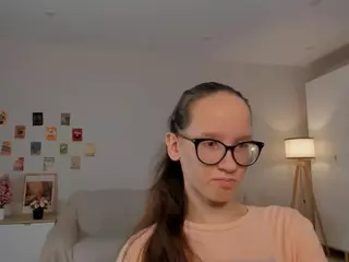 LynetteBails's Live Sex Cam Show