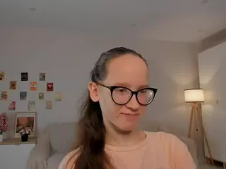 LynetteBails's Live Sex Cam Show