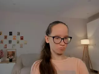 LynetteBails's Live Sex Cam Show