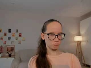 LynetteBails's Live Sex Cam Show