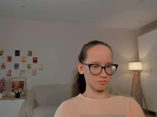 LynetteBails's Live Sex Cam Show