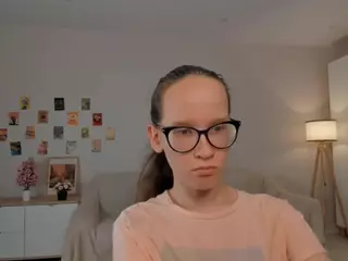 LynetteBails's Live Sex Cam Show