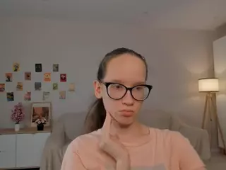 LynetteBails's Live Sex Cam Show