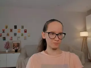 LynetteBails's Live Sex Cam Show