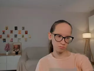 LynetteBails's Live Sex Cam Show