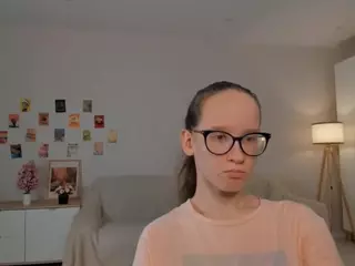 LynetteBails's Live Sex Cam Show