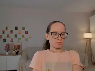 LynetteBails's Live Sex Cam Show