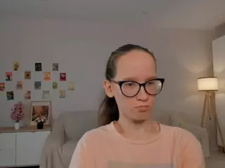 LynetteBails's Live Sex Cam Show