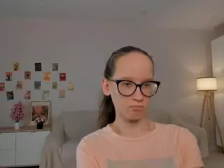 LynetteBails's Live Sex Cam Show