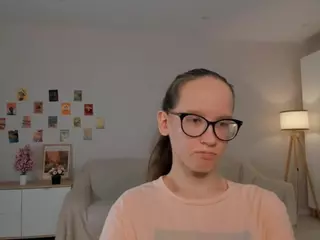 LynetteBails's Live Sex Cam Show