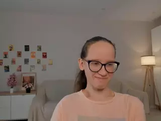 LynetteBails's Live Sex Cam Show