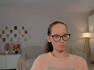 LynetteBails's Live Sex Cam Show