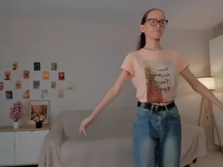 LynetteBails's Live Sex Cam Show