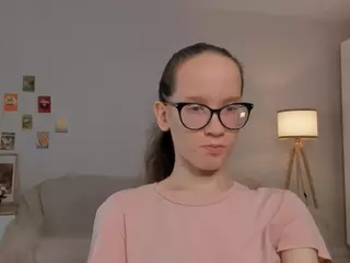 LynetteBails's Live Sex Cam Show