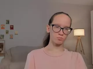 LynetteBails's Live Sex Cam Show
