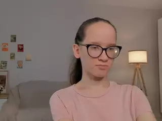 LynetteBails's Live Sex Cam Show