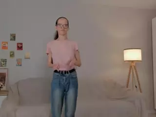 LynetteBails's Live Sex Cam Show